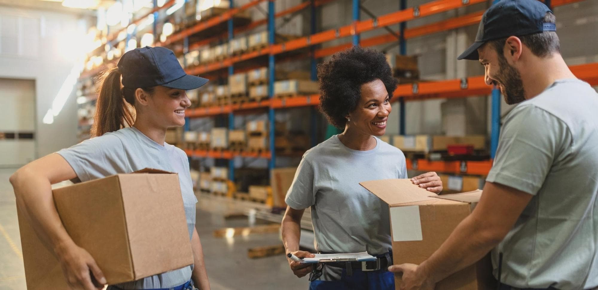 How to Create a Positive Work Environment at Your Distribution Center